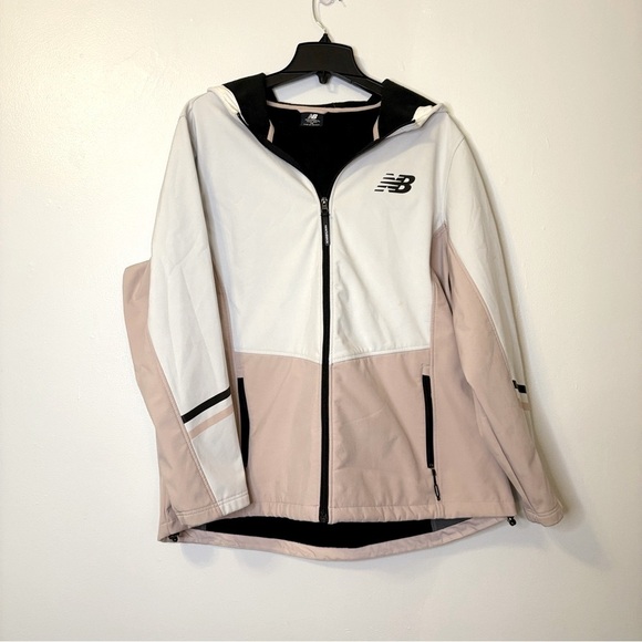 New Balance Women's Pink and White Jacket 1X - Picture 1 of 7